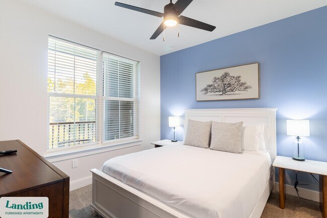 Building Photo - 435 Encore Way