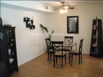 Foto del edificio - 4545 Willis Ave