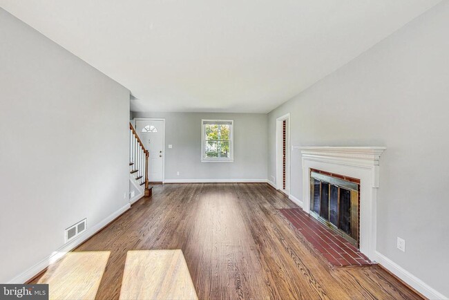 Building Photo - 4414 Franklin St