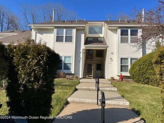 Foto del edificio - 383 Bayberry Ct