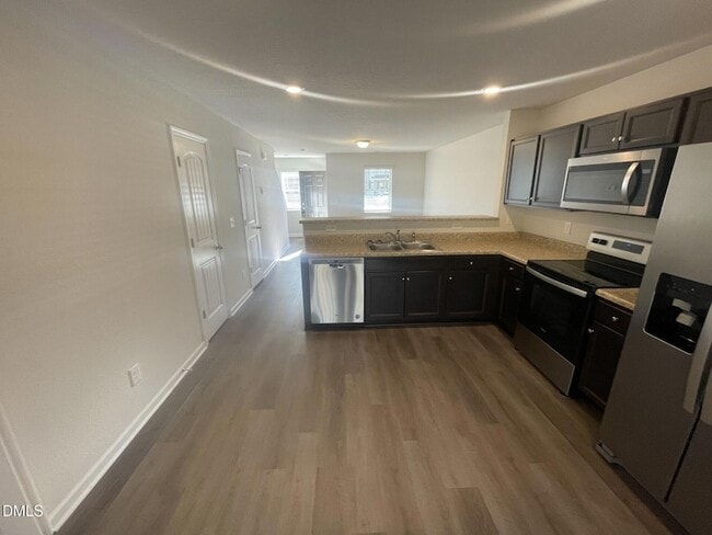 Building Photo - 2044 Wiggins Village Dr