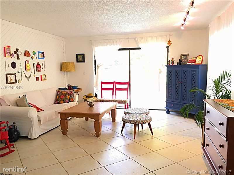 Primary Photo - 2989 Bird Ave