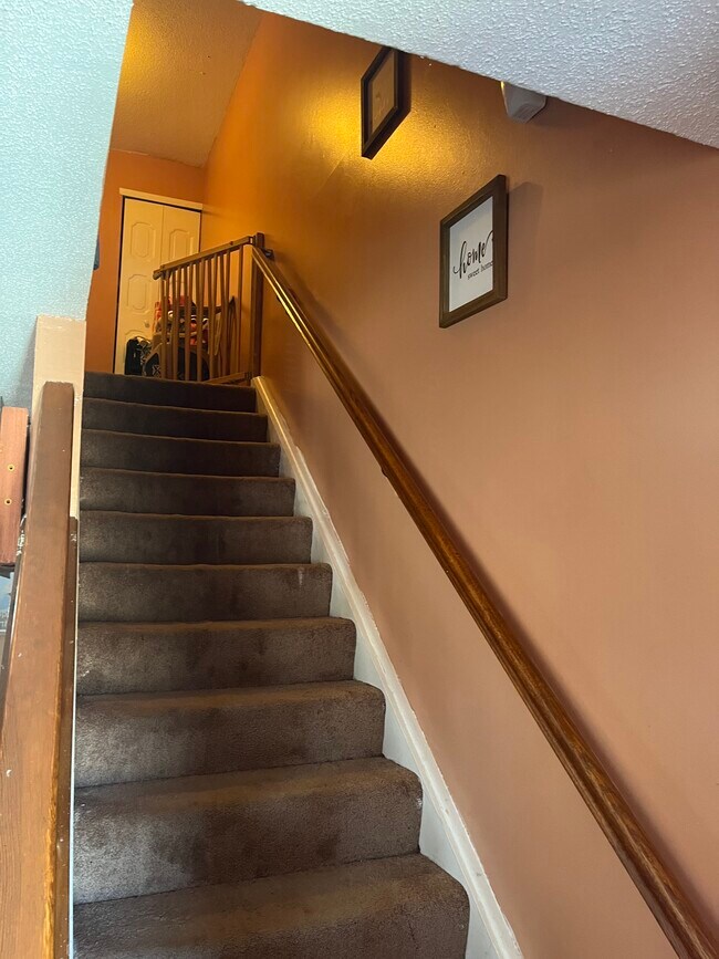 248 High Path Rd Unit 248, Windsor, CT 06095 Condo for Rent in Windsor, CT