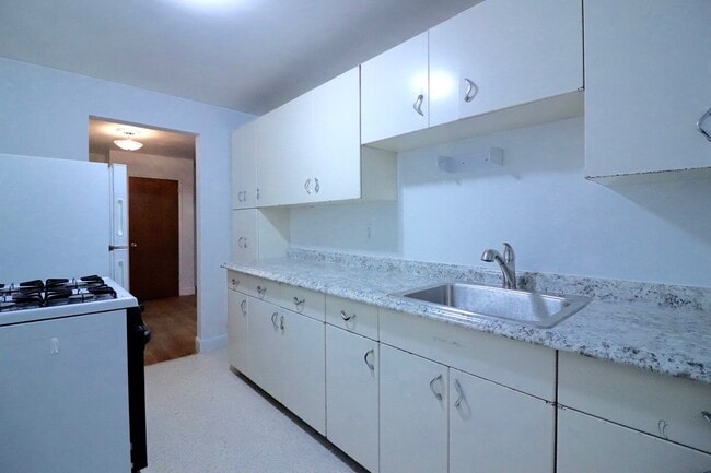 Building Photo - 47 Broadway