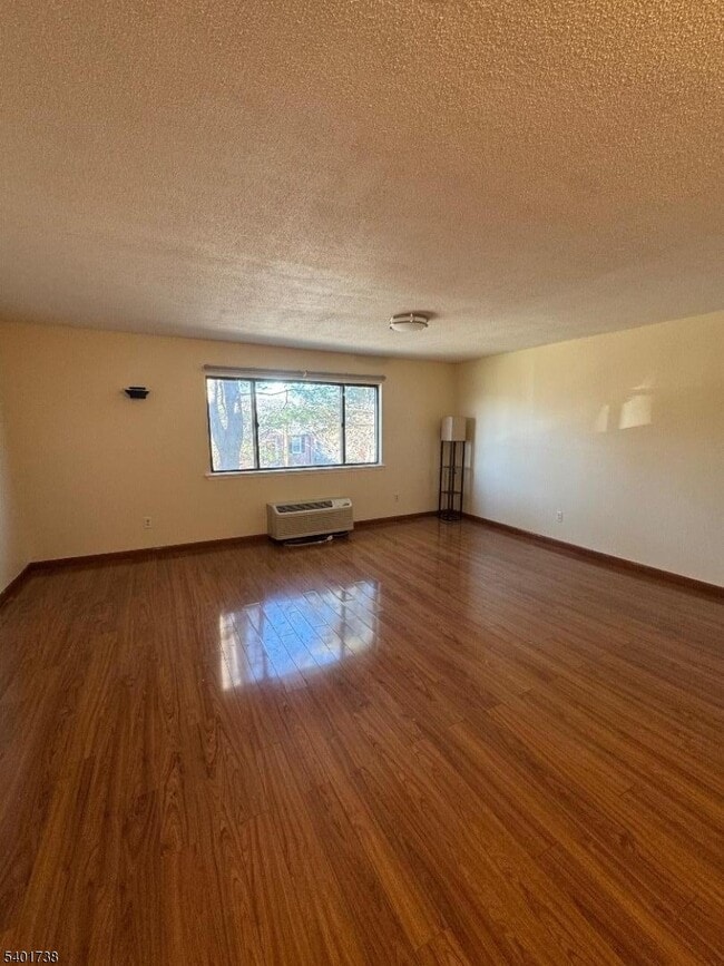 Building Photo - 46 Watsessing Ave