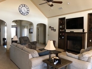 Building Photo - 433 Apple Blossom Dr