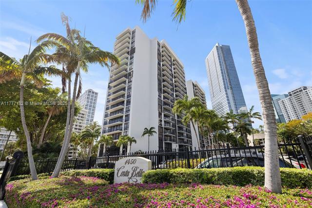 Building Photo - 1600 SW 1st Ave