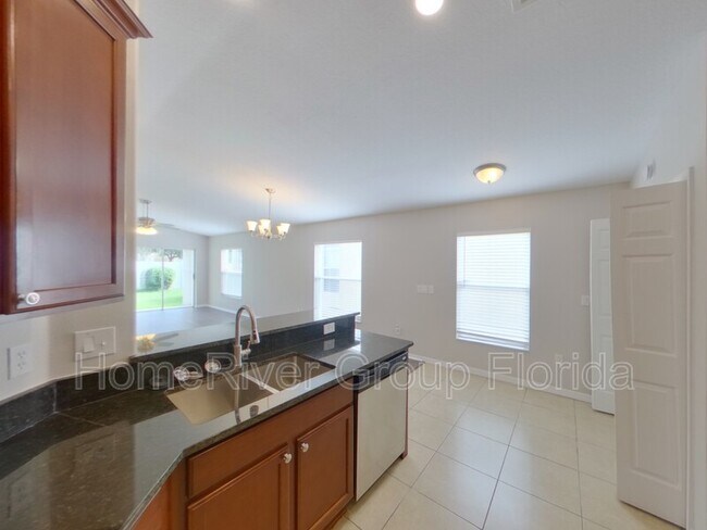 Foto del edificio - 15512 Telford Spring Dr