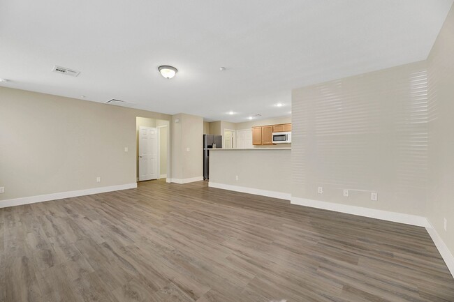 Foto del edificio - Fully Furnished 2 bedroom
