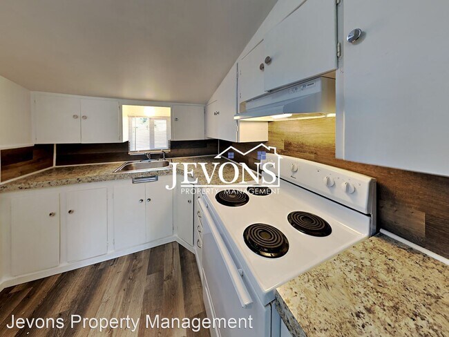 Foto del edificio - 2 br, 1 bath House - 909 E Arlington St 909