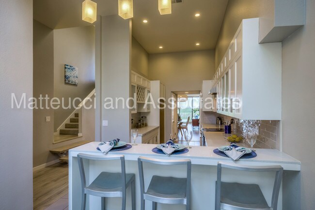 Building Photo - Beautiful condo on the delta!