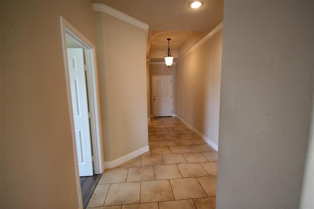 Building Photo - 3102 Flowering Springs Dr