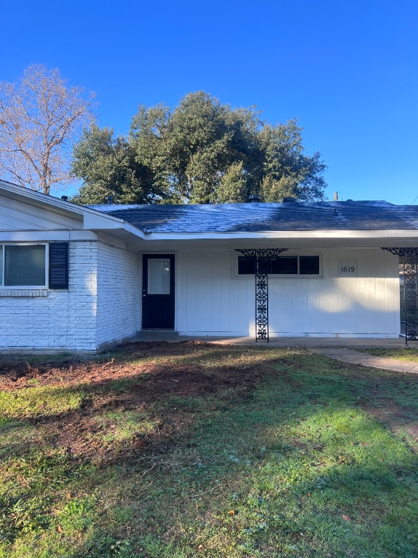 Building Photo - 1619 Dudley Ln