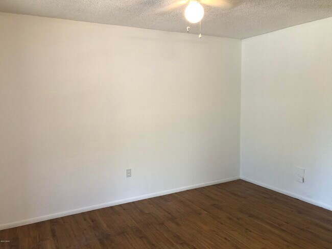 Building Photo - 428 Banana Cay Dr