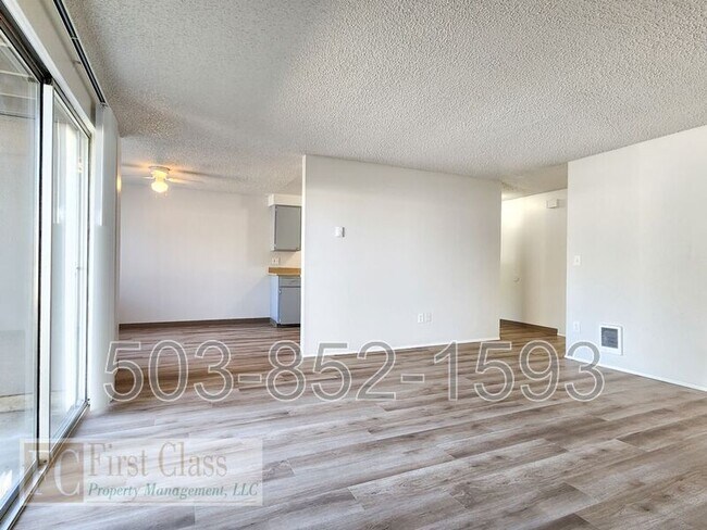 Building Photo - 1408 NE 186th Ave