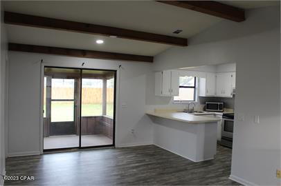 Foto del edificio - "Charming 3-Bedroom Retreat with 2 Full Ba...