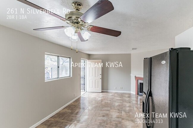 Building Photo - $1045- 2 Bed / 1 Bath Beautiful Duplex Uni...