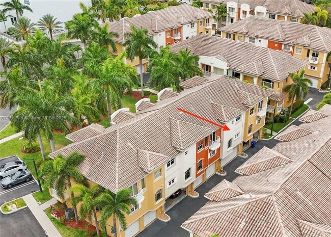 Foto del edificio - 18445 NE 27th Pl