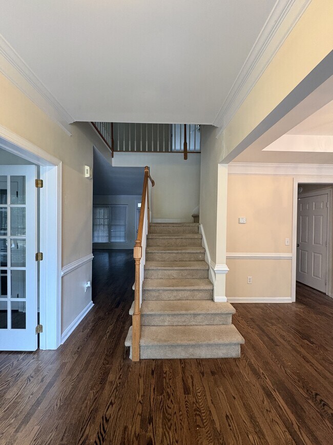 Building Photo - 7 Angel Wing Ct