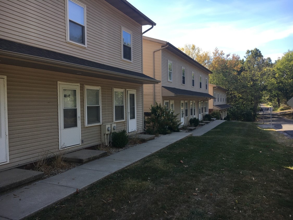 30 Harbauer Ln, Springfield, IL 62702 Townhome Rentals in Springfield