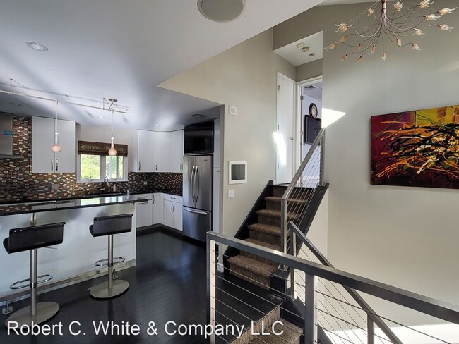Building Photo - 4 br, 2 bath House - *4 Hickory Hill Road