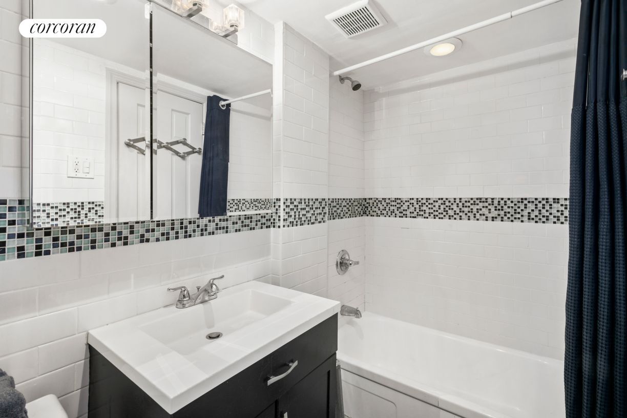 Foto del edificio - 513 E 5th St