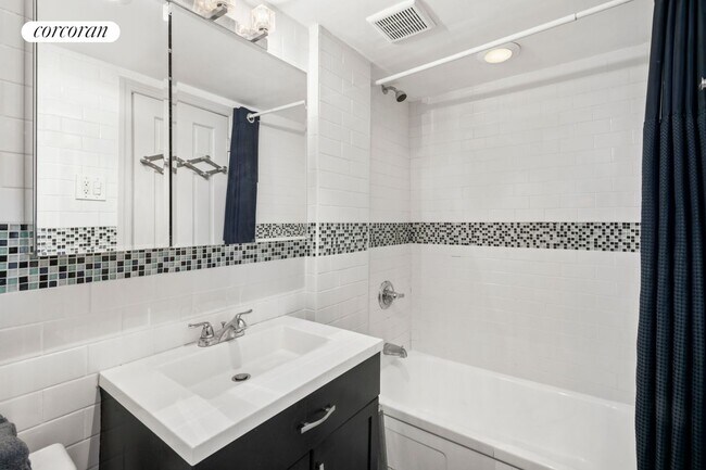 Foto del edificio - 513 E 5th St