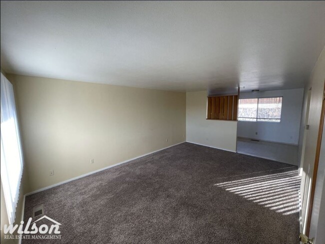 Building Photo - 8101 - 8103  Tieton Drive (11-05)