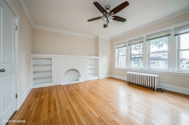 Foto del edificio - 4823 N Springfield Ave