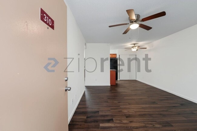 Building Photo - Unit 310