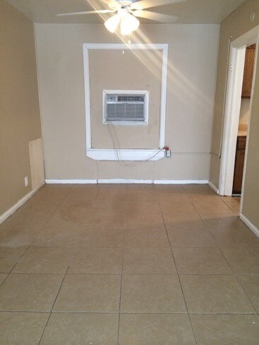 Foto del edificio - 1510 SE Riverside Dr