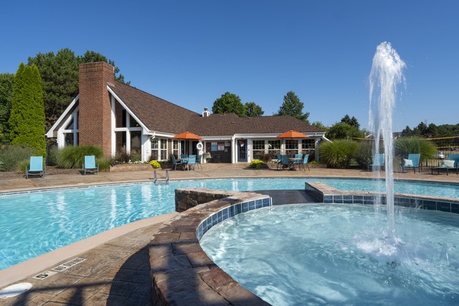 Foto del edificio - Hamptons of Cloverlane Apartments