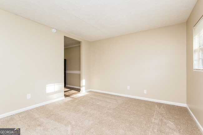 Building Photo - 8191 Dunellen Ln