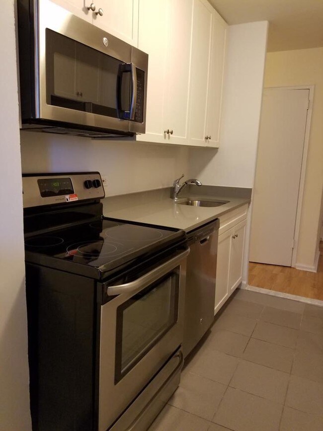 Foto del edificio - 9608 57th Ave