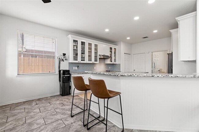 Foto del edificio - 4710 Devonberry Ln