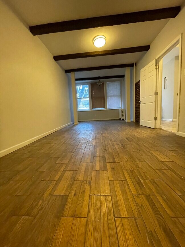 Building Photo - 45 Pearsall Ave