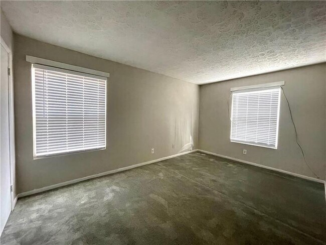 Building Photo - 662 Bellemeade Dr SW