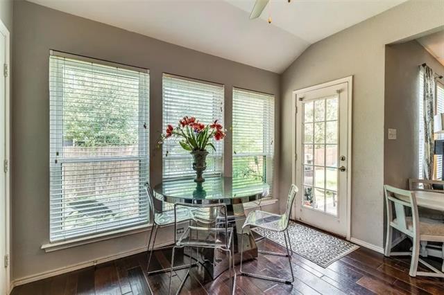 Foto del edificio - 1817 Kingsbrook Trail