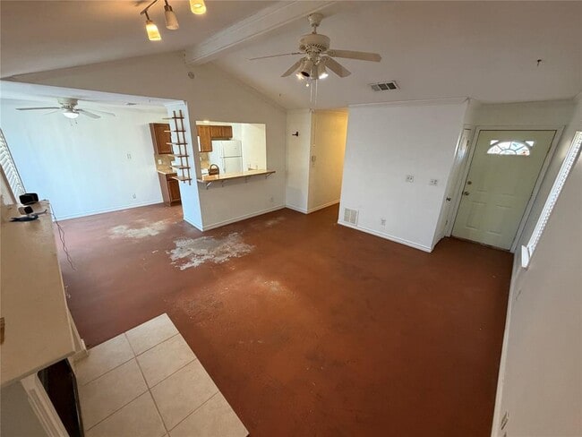 Foto del edificio - 16105 Fitchburg Cir