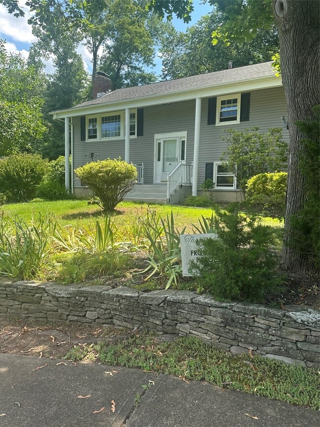 Building Photo - 63 Delo Dr