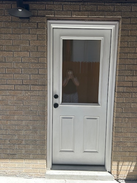 Separate private entrance - 4571 Beach Ct