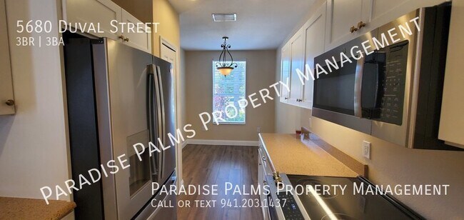Foto del edificio - 3 Bedroom 2.5 Bath Townhome in Water Commu...