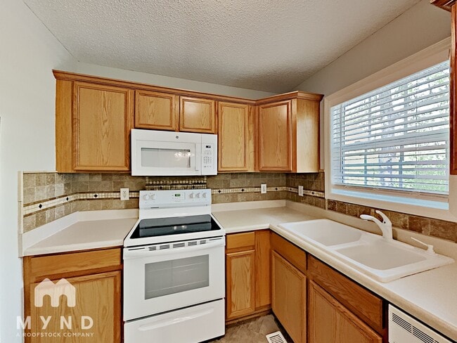Foto del edificio - 158 Red Oak Dr