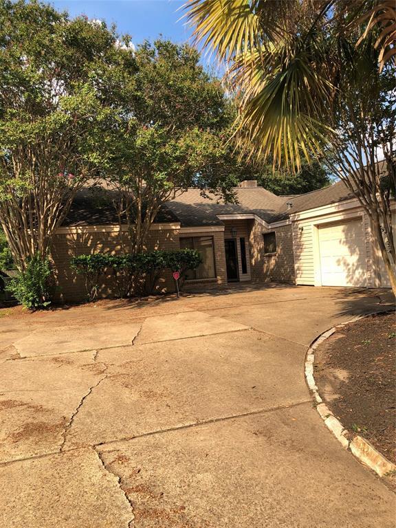 Foto del edificio - 12226 Briar Forest Dr