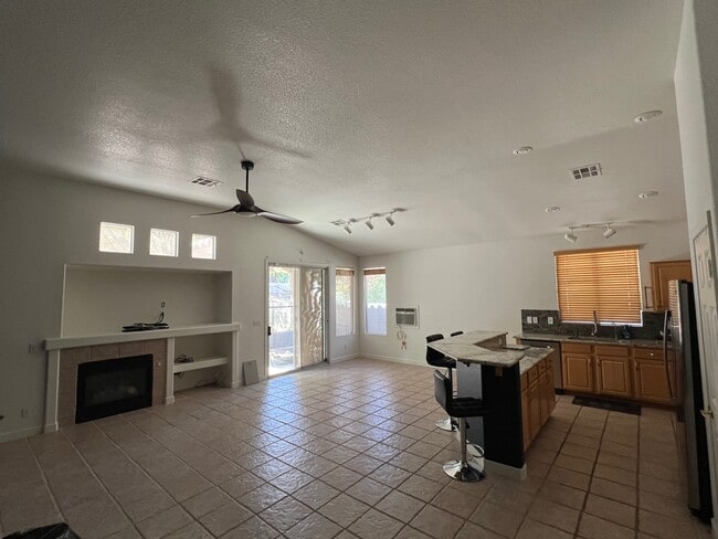 Foto del edificio - 2977 Paseo Hills Way