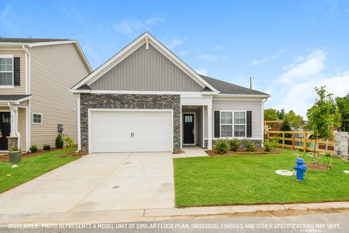 Foto principal - 274 Bent Holly Dr