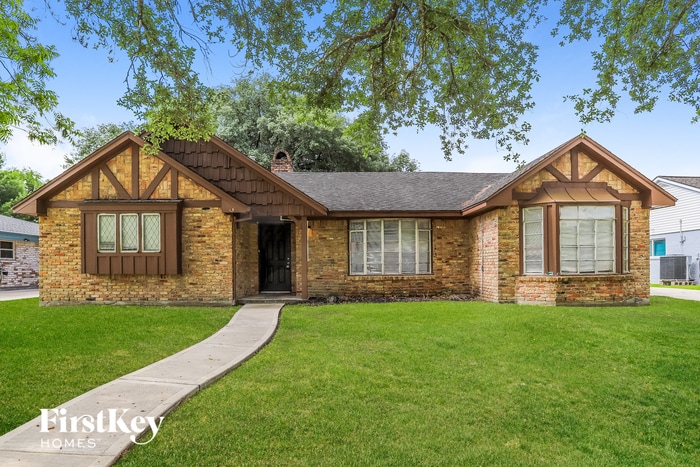 Primary Photo - 4908 Meadowlark St