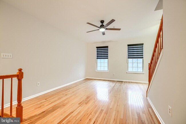 Foto del edificio - 8 Katurah Ln