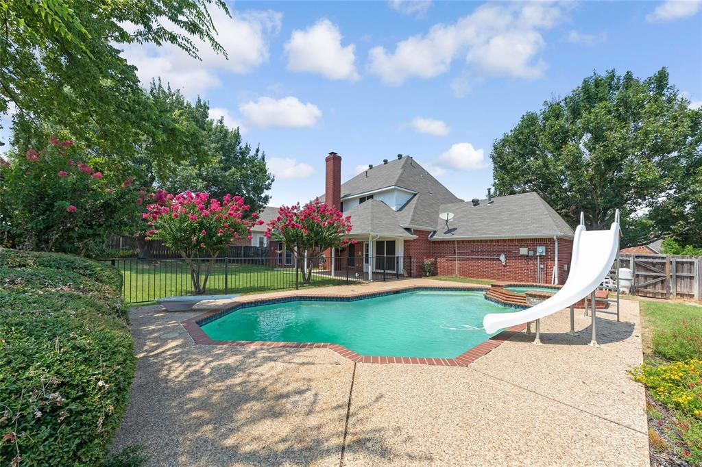 Primary Photo - 625 Sugarloaf Ct