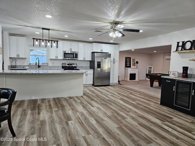 Building Photo - 872 Sadnet Cir NE